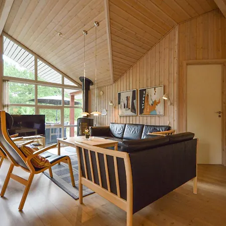4 Bedroom In Romo *